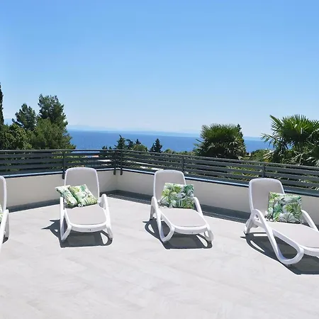 Two Angels With Swimming Pool, - Opatija Ferienhaus *