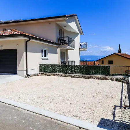 Two Angels With Swimming Pool, - Opatija Holiday home *