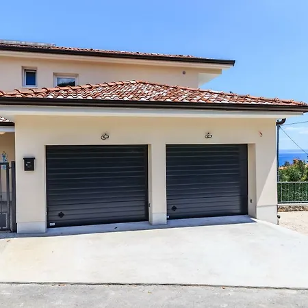 Holiday home Two Angels With Swimming Pool, - Opatija *