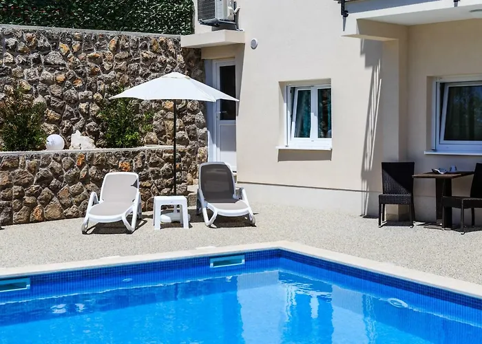 Two Angels With Swimming Pool, - Opatija