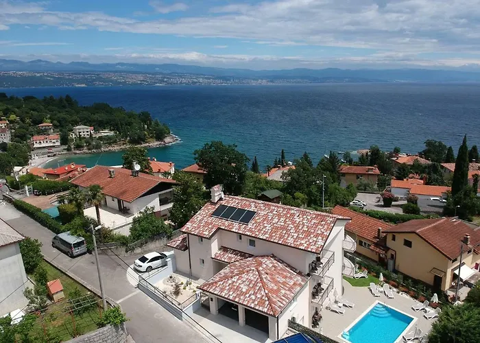 Two Angels With Swimming Pool, - Opatija Casa vacanze *