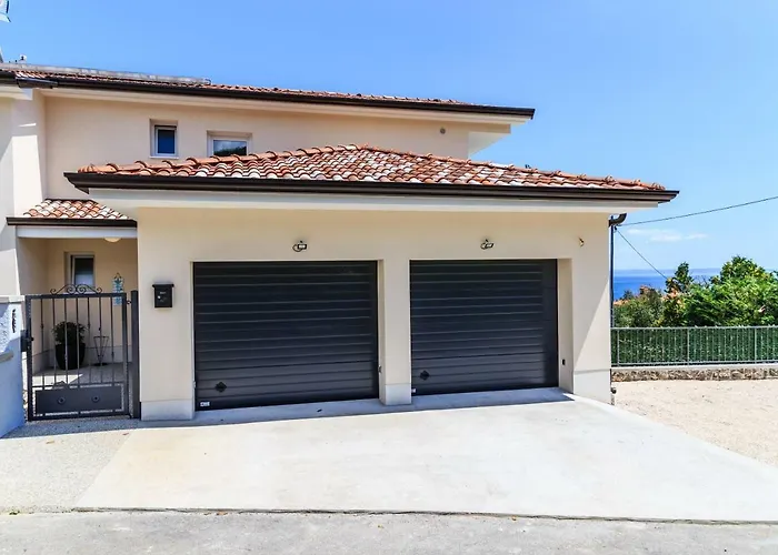 Casa vacanze Two Angels With Swimming Pool, - Opatija *