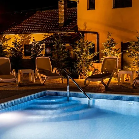 Dom wakacyjny Two Angels With Swimming Pool, - Opatija *